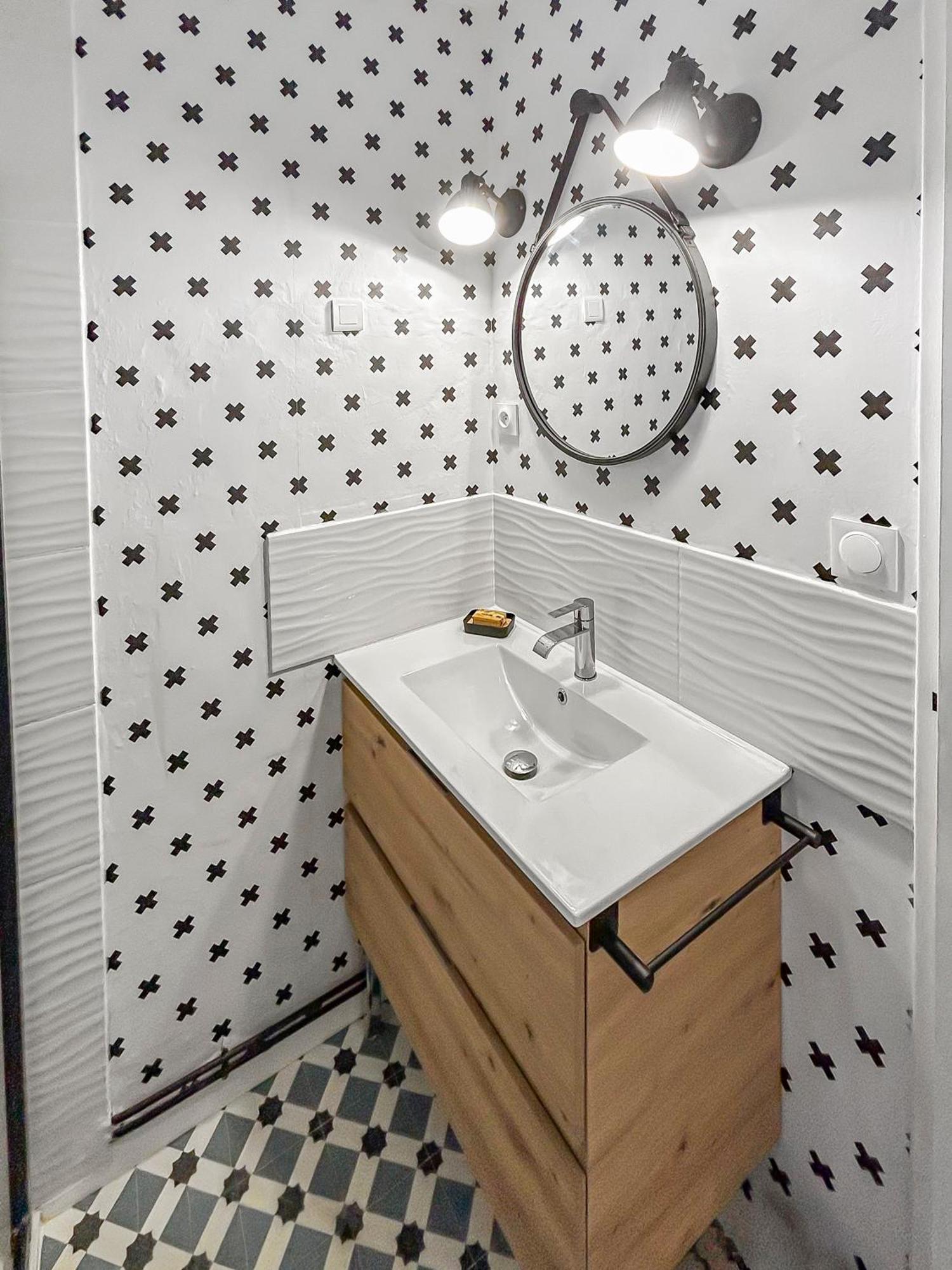 Appartement Lumineux, Wi-Fi Et Parking Prive ニオール エクステリア 写真